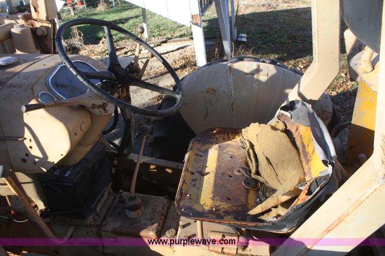image for item O9817 1965 Case G530 backhoe