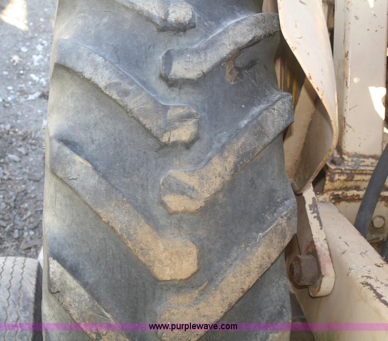 image for item O9817 1965 Case G530 backhoe