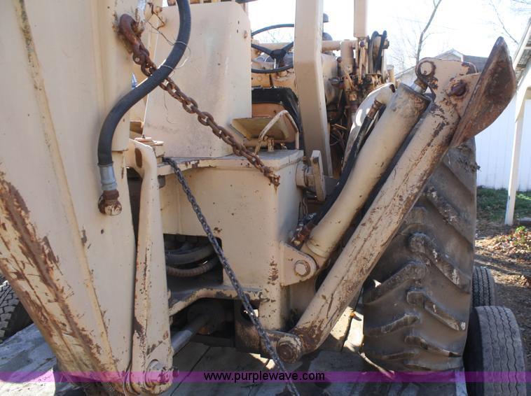 image for item O9817 1965 Case G530 backhoe