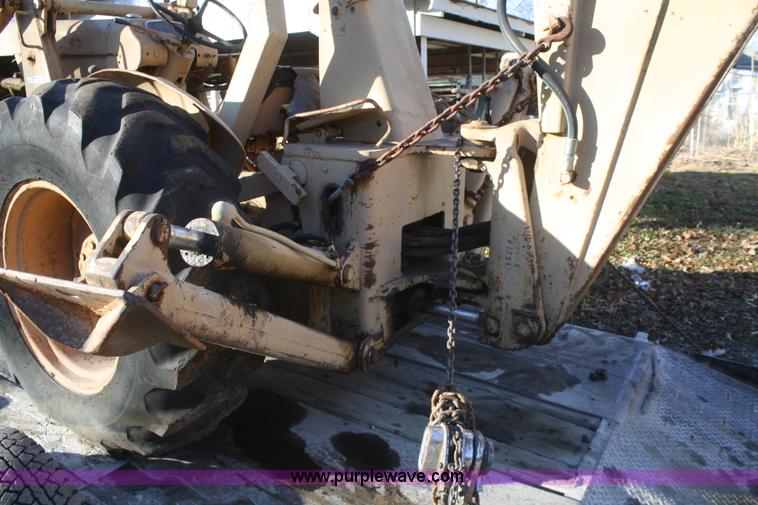 image for item O9817 1965 Case G530 backhoe