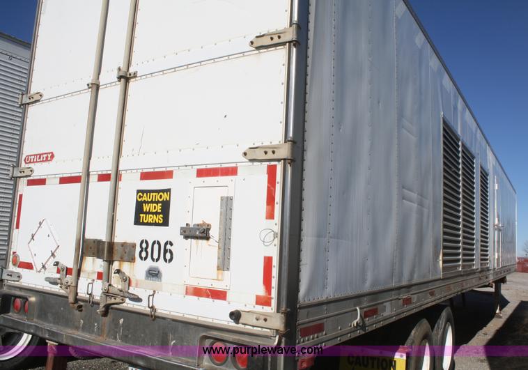 image for item O9823 1993 Utility 53' generator trailer