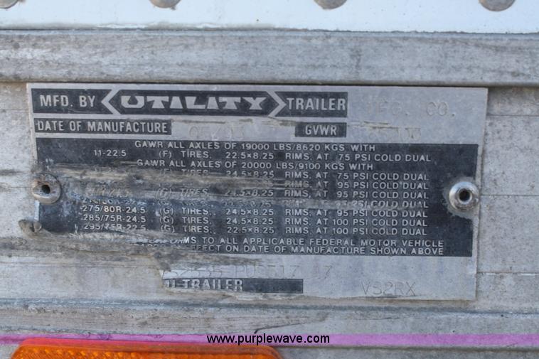 image for item O9823 1993 Utility 53' generator trailer