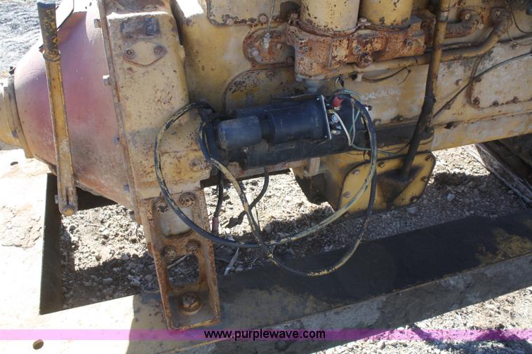 image for item O9824 Caterpillar G342 six cylinder gas engine