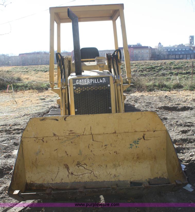 image for item O9880 Caterpillar 931 track loader