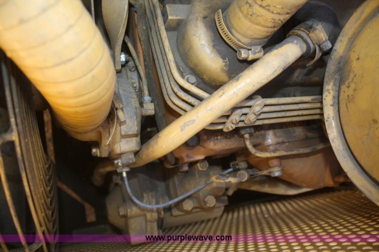 image for item O9880 Caterpillar 931 track loader