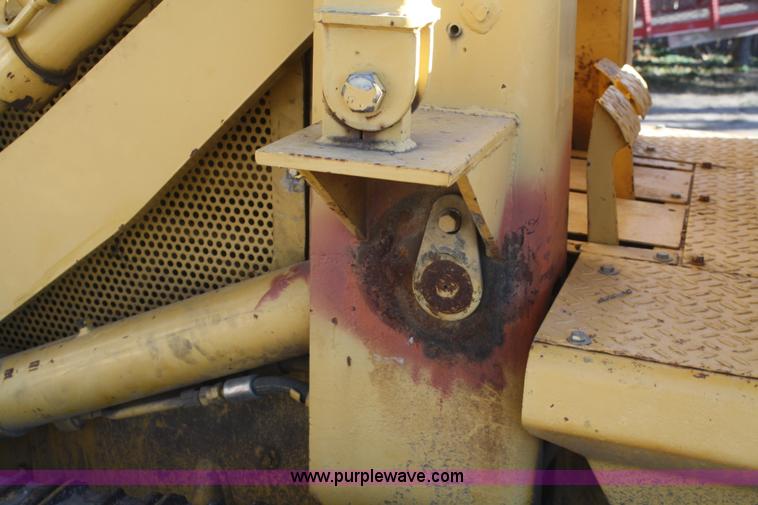 image for item O9880 Caterpillar 931 track loader