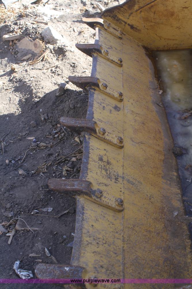 image for item O9880 Caterpillar 931 track loader