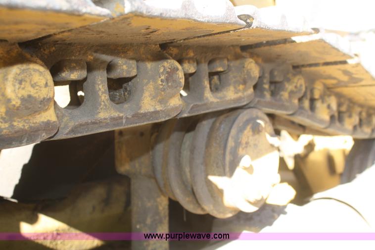 image for item O9880 Caterpillar 931 track loader