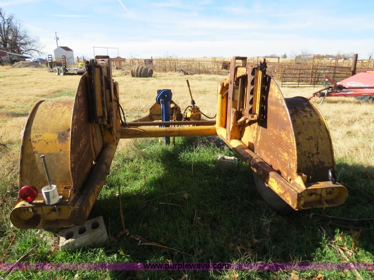 image for item S9512 Shop built hydraulic reel trailer