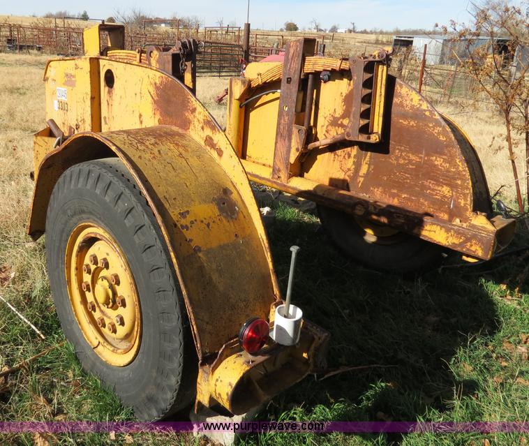 image for item S9512 Shop built hydraulic reel trailer