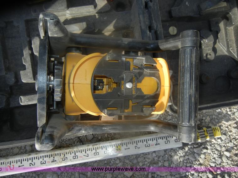 image for item T9614 DeWalt DW073 cordless rotary laser