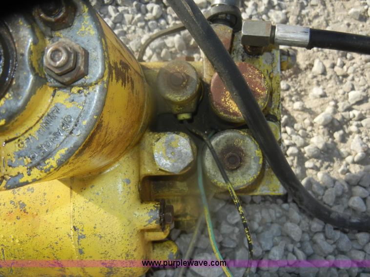 image for item T9615 (2) Meyers Quik Lift jacks for snow plows