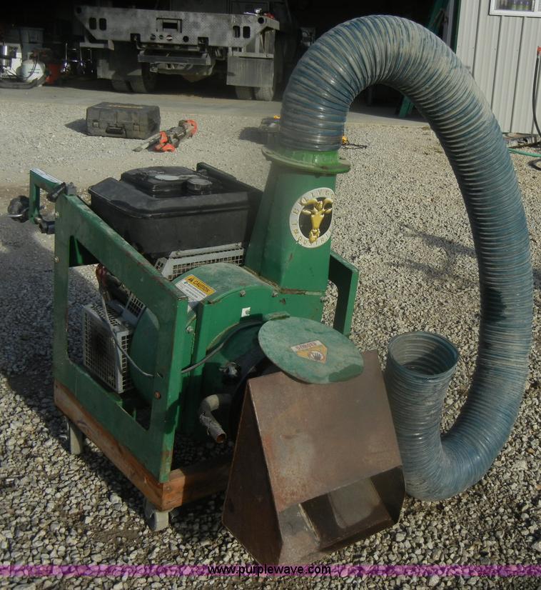 image for item T9616 Billy Goat vacuum