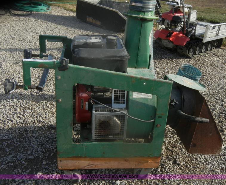 image for item T9616 Billy Goat vacuum