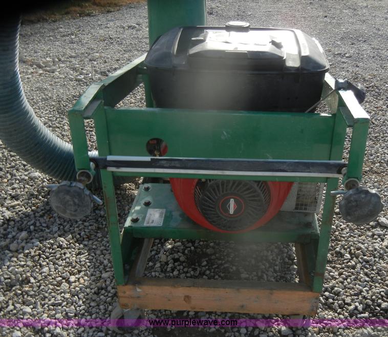 image for item T9616 Billy Goat vacuum