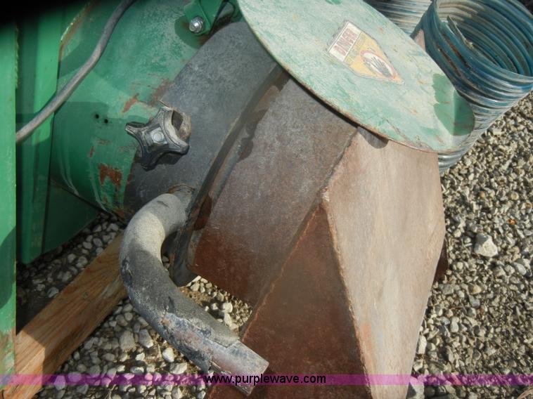 image for item T9616 Billy Goat vacuum