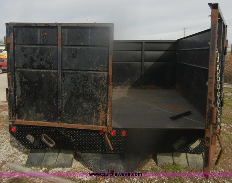 image for item T9619 Shop built 10' dump bed