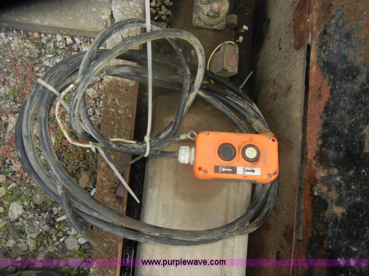 image for item T9619 Shop built 10' dump bed