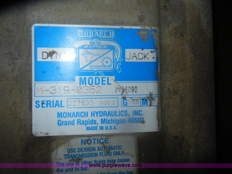 image for item T9619 Shop built 10' dump bed