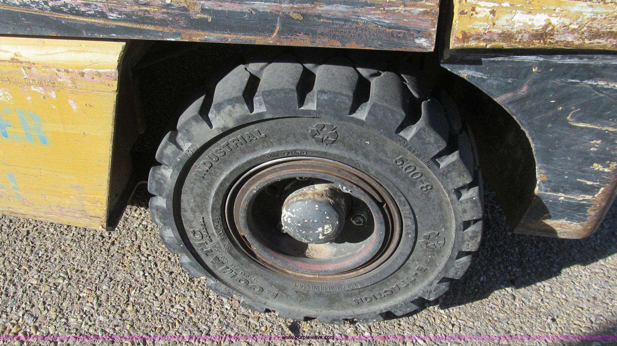 Yale forklift in Amarillo, TX Item C3585 sold Purple Wave