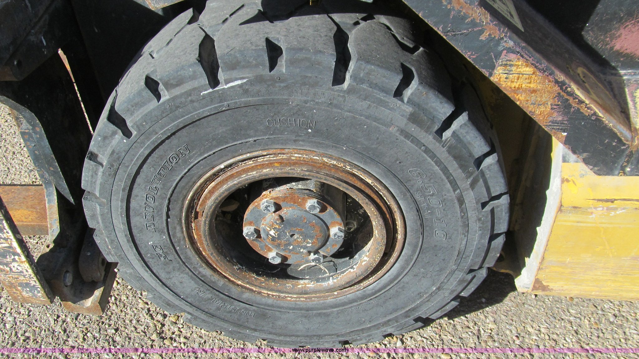 Yale forklift in Amarillo, TX Item C3585 sold Purple Wave