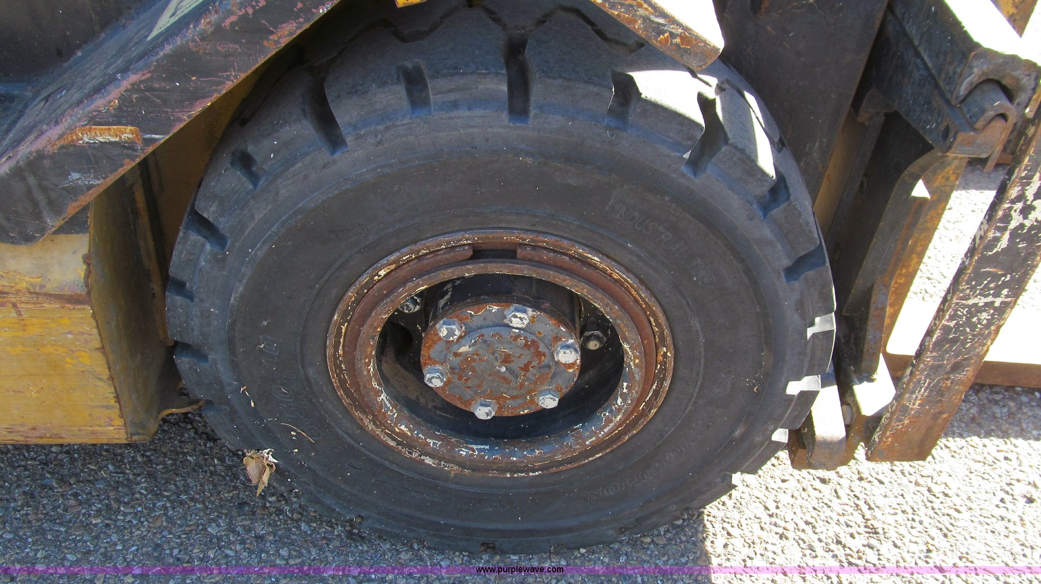 Yale forklift in Amarillo, TX Item C3585 sold Purple Wave
