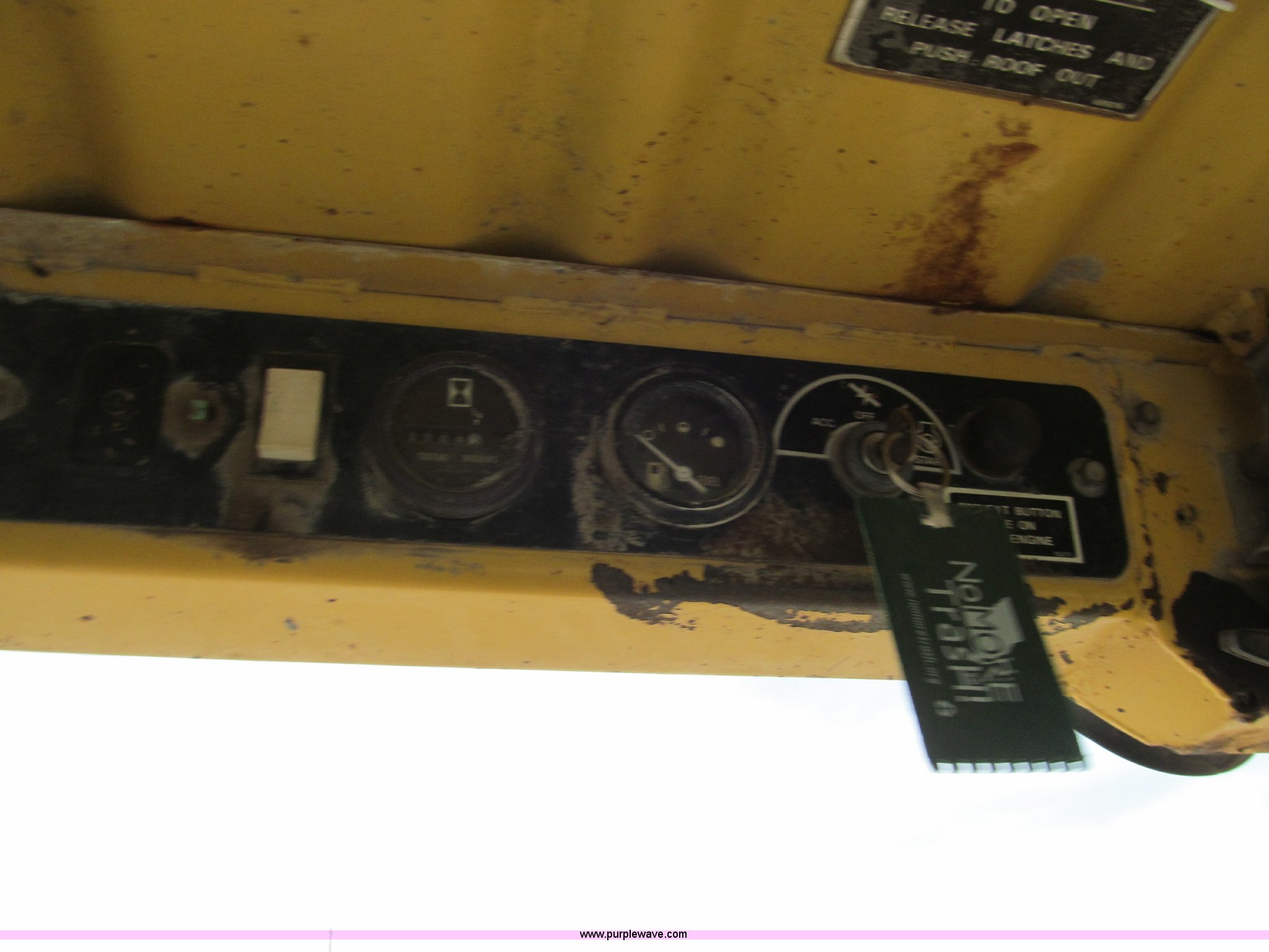 1987 New Holland L555 Deluxe skid steer in Olathe, KS Item E5770 sold