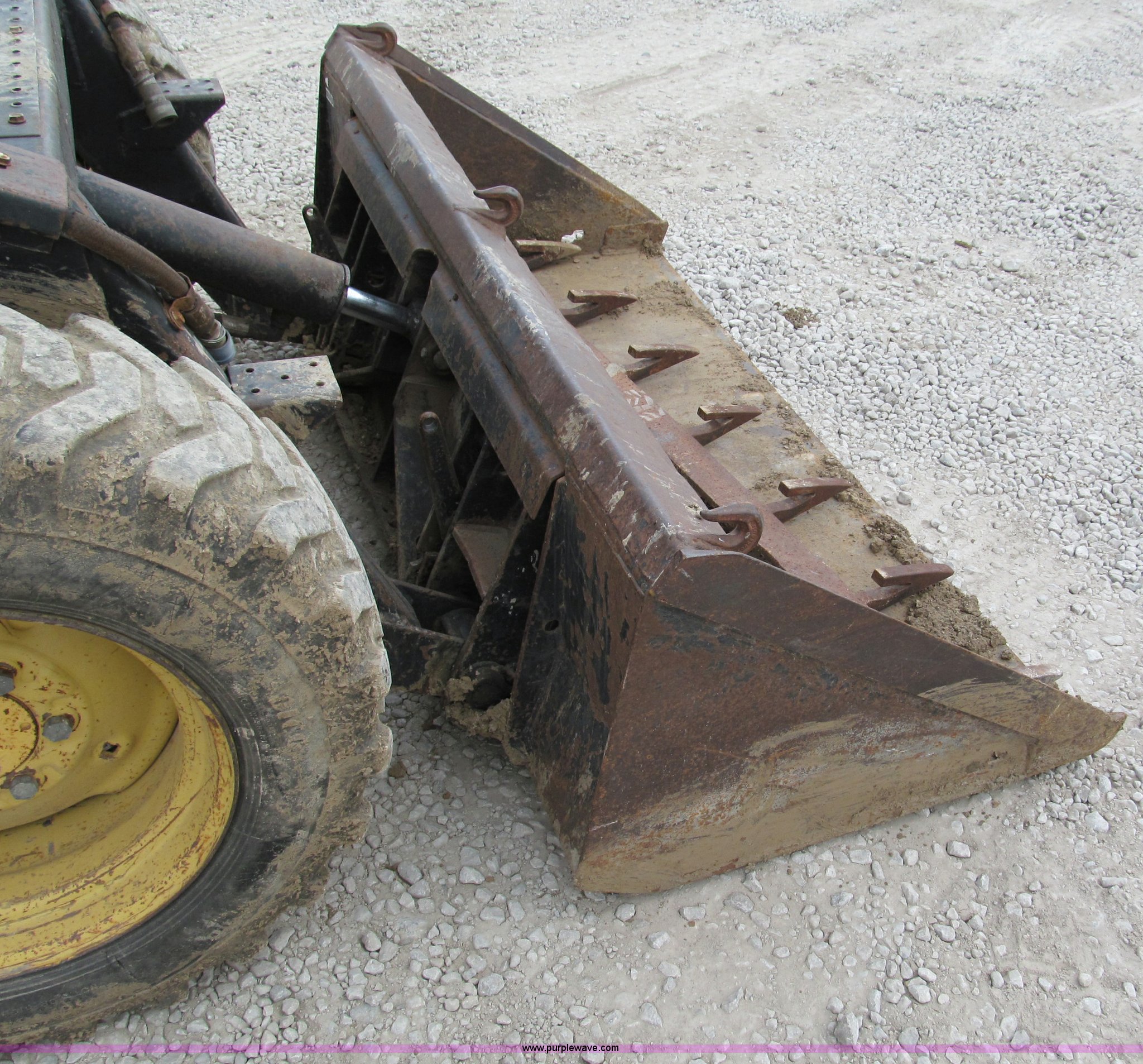1987 New Holland L555 Deluxe skid steer in Olathe, KS Item E5770 sold
