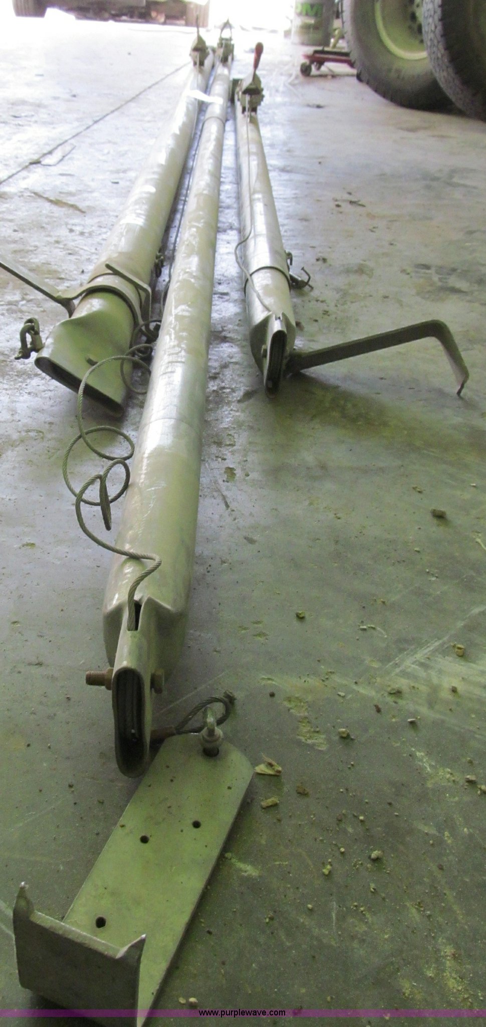 (3) Proctor wall jacks in Lone Jack, MO Item E5793 sold Purple Wave