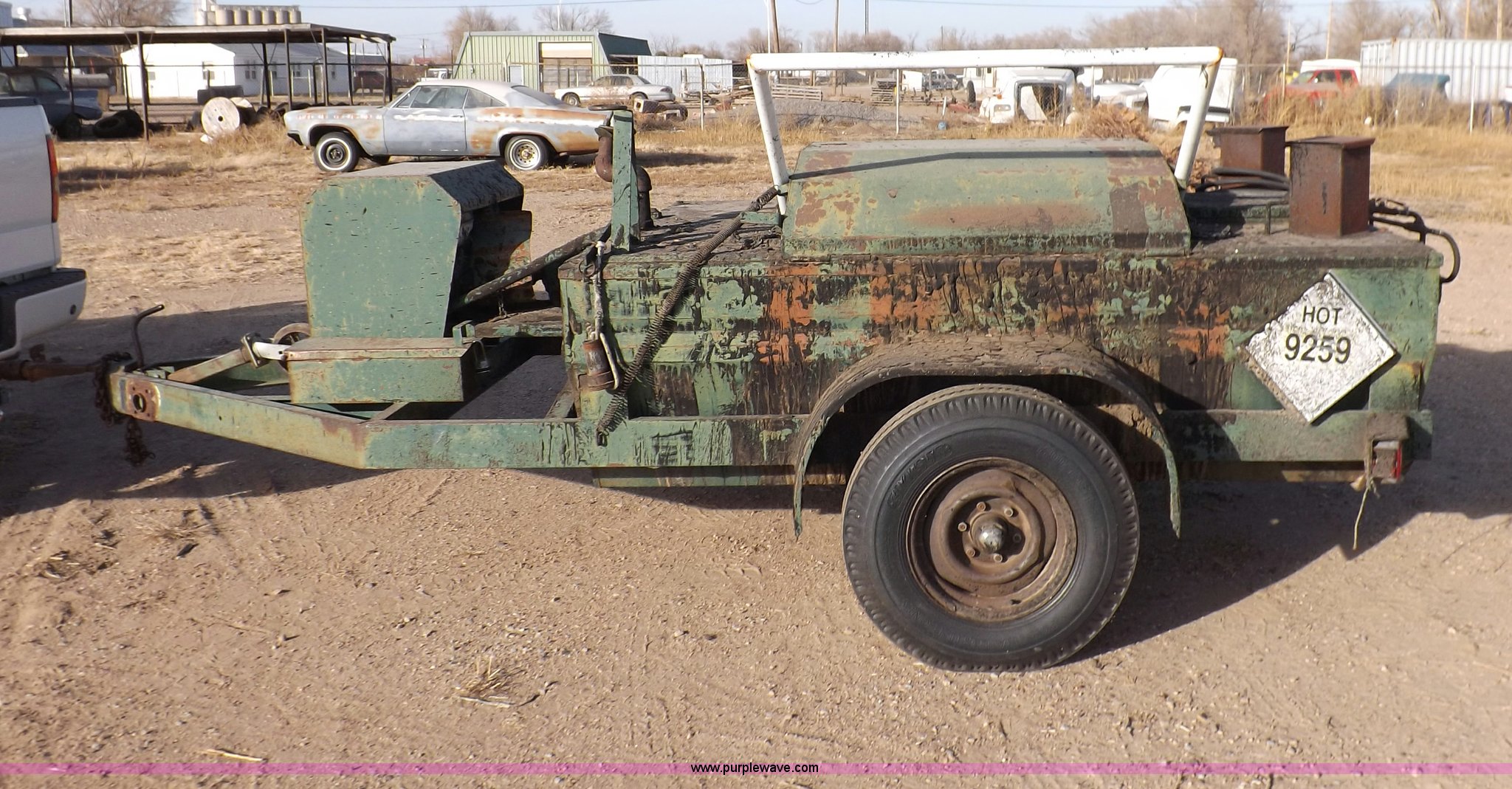Reeves mobile asphalt kettle in Liberal, KS Item F6345 sold Purple Wave