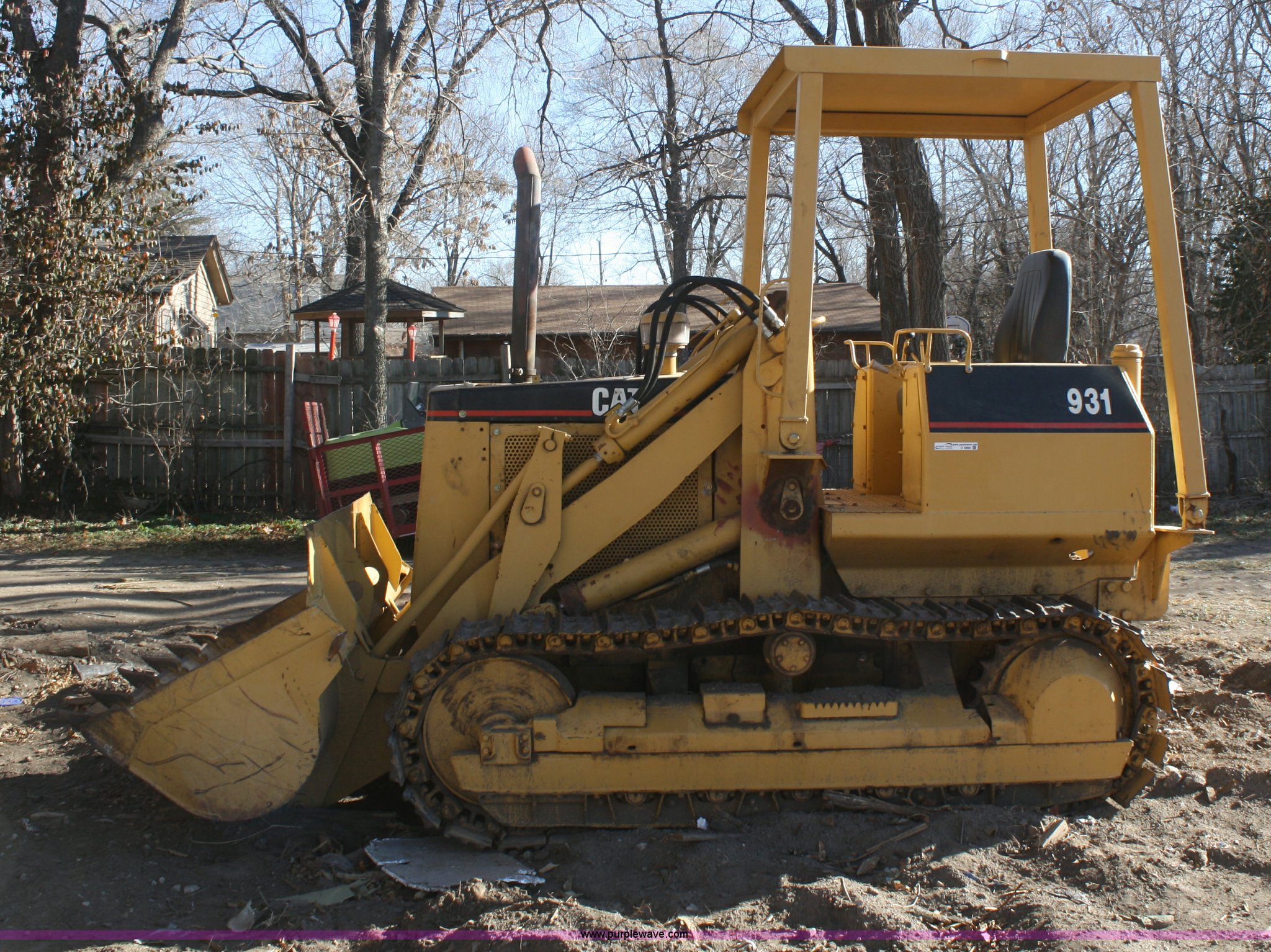 Caterpillar 931 track loader in Lawrence, KS Item O9880 sold Purple