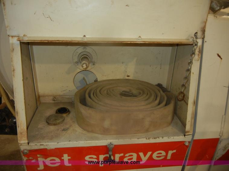 image for item AB9921 FMC E020152 jet sprayer