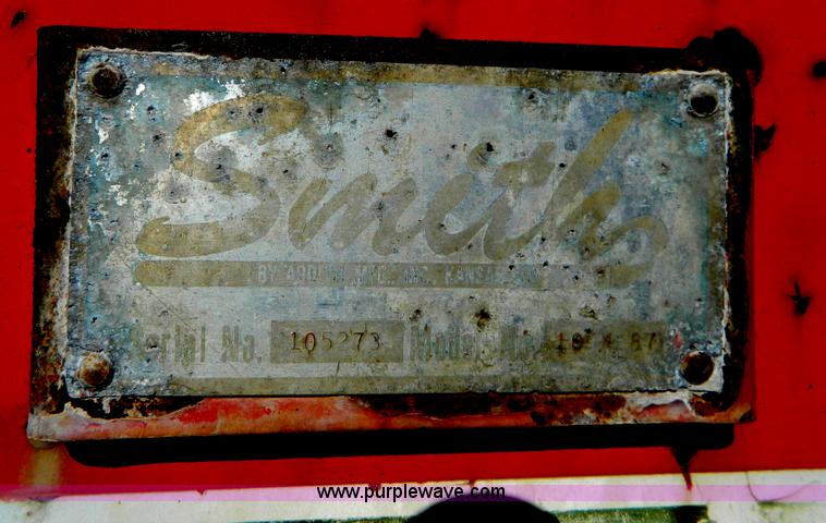 image for item B3988 1986 International S1700 dump truck