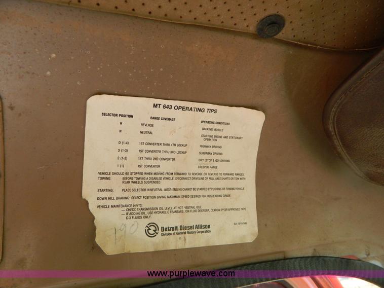 image for item B3988 1986 International S1700 dump truck