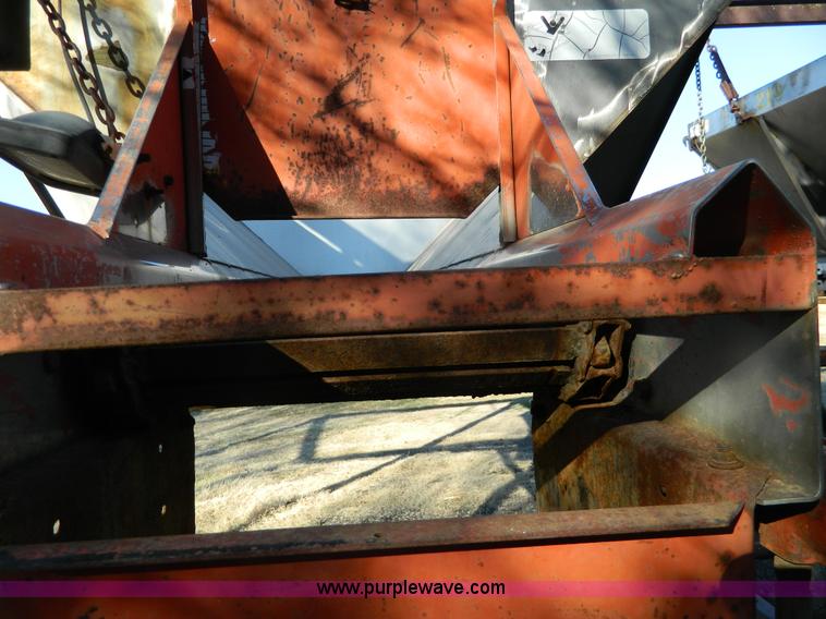 image for item B3988 1986 International S1700 dump truck