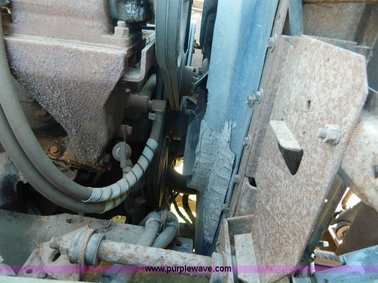 image for item B3989 1986 International S1700 dump truck