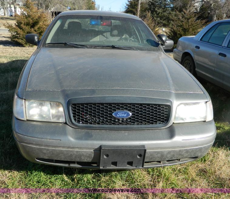 image for item B3993 2003 Ford Crown Victoria Police Interceptor