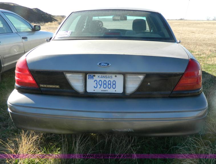 image for item B3993 2003 Ford Crown Victoria Police Interceptor