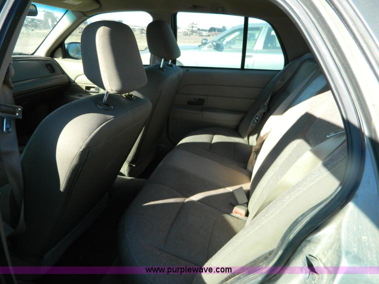 image for item B3993 2003 Ford Crown Victoria Police Interceptor