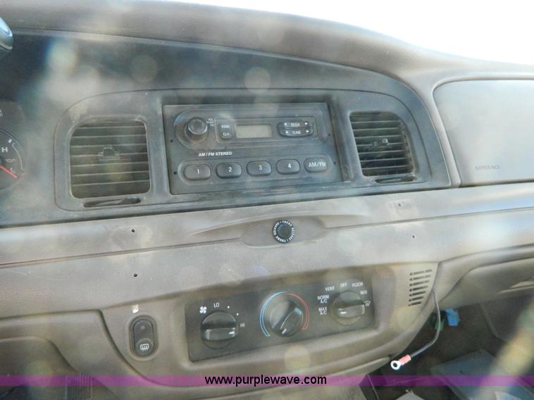 image for item B3993 2003 Ford Crown Victoria Police Interceptor