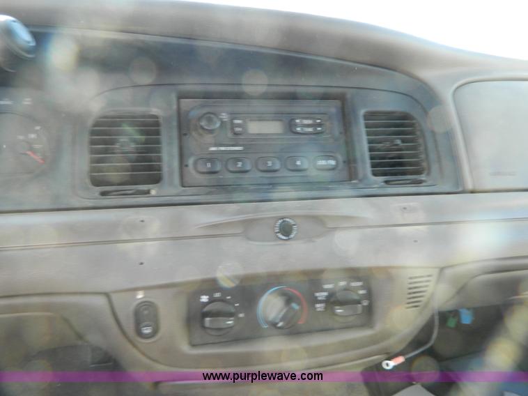 image for item B3993 2003 Ford Crown Victoria Police Interceptor