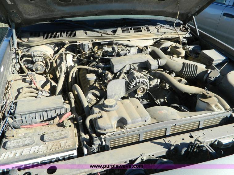 image for item B3993 2003 Ford Crown Victoria Police Interceptor