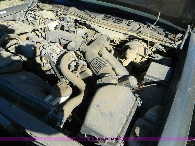 image for item B3993 2003 Ford Crown Victoria Police Interceptor