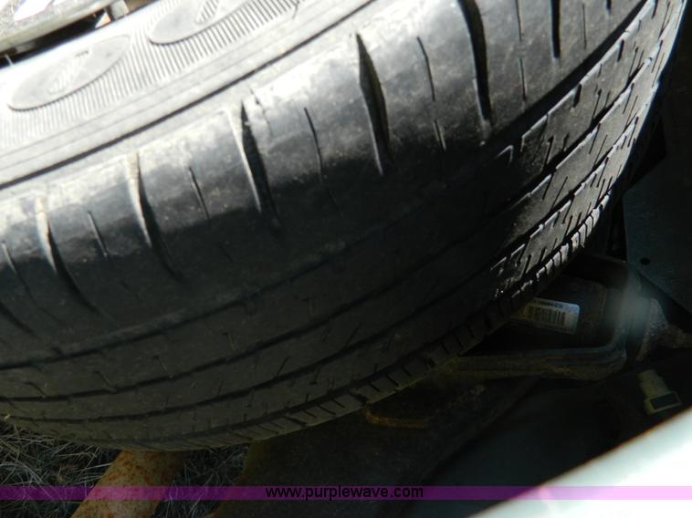 image for item B3994 2005 Ford Crown Victoria Police Interceptor