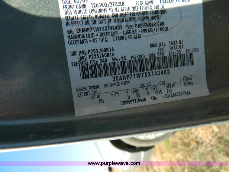 image for item B3994 2005 Ford Crown Victoria Police Interceptor