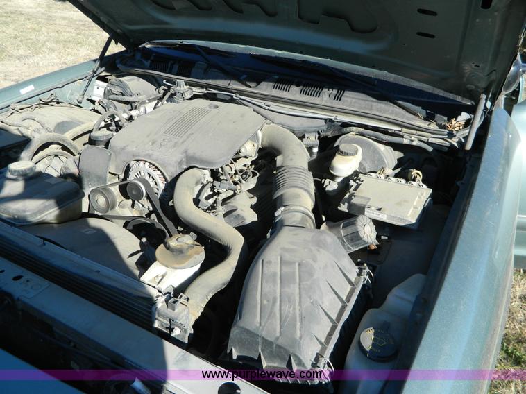 image for item B3994 2005 Ford Crown Victoria Police Interceptor