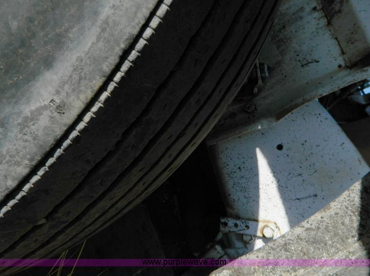 image for item B3996 1983 White Xpeditor 2 oiler truck