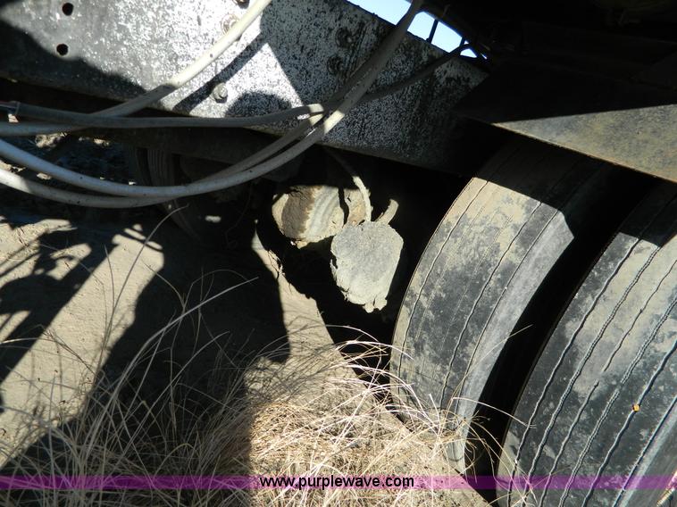 image for item B3996 1983 White Xpeditor 2 oiler truck