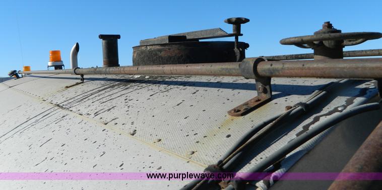 image for item B3996 1983 White Xpeditor 2 oiler truck