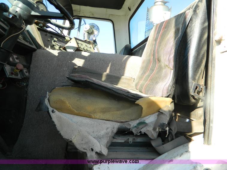 image for item B3996 1983 White Xpeditor 2 oiler truck